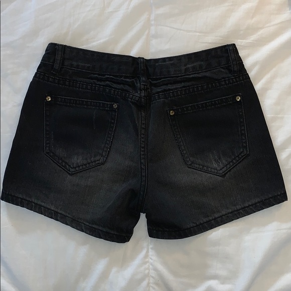 Medium rise denim shorts - Picture 2 of 2